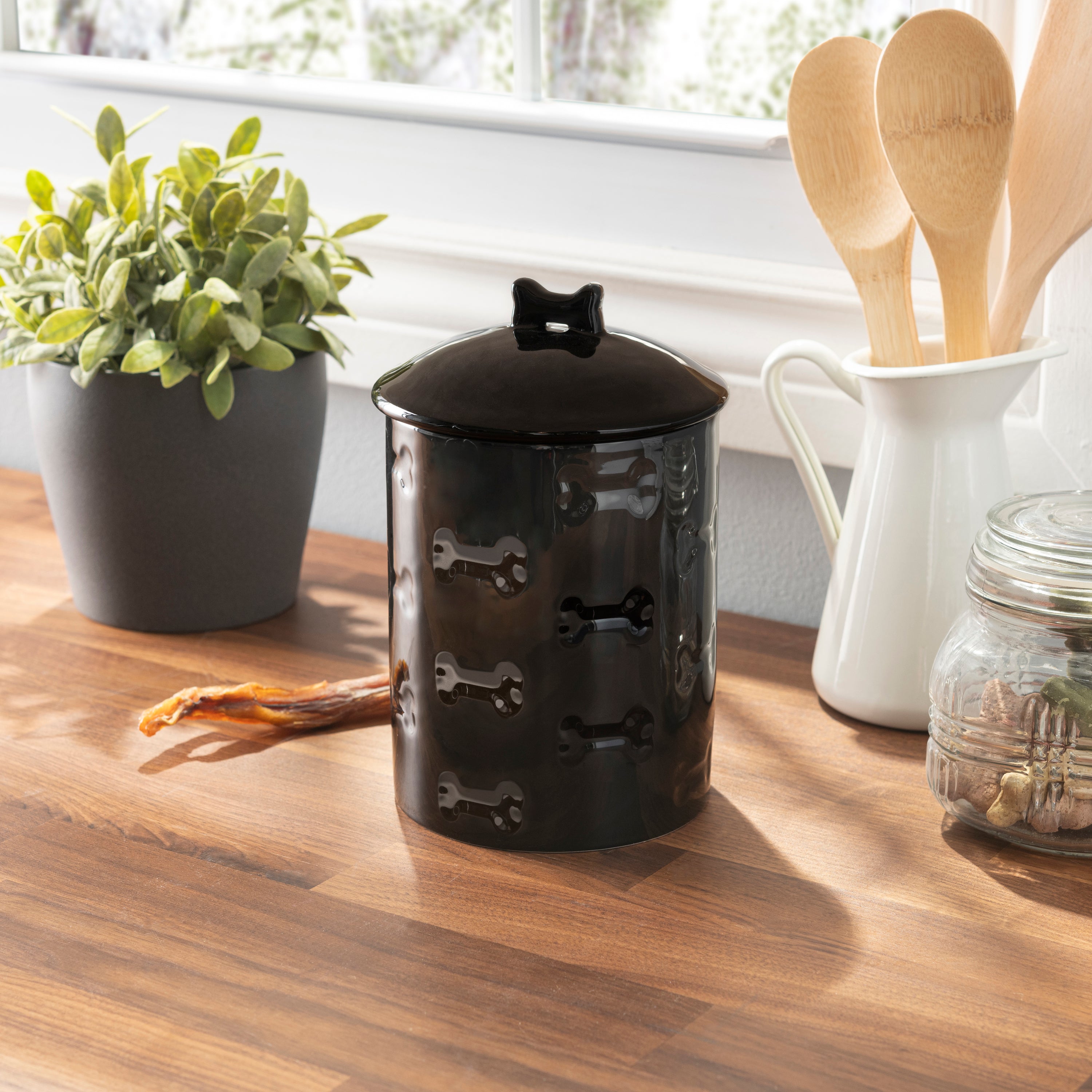MANOR TREAT JAR - Park Life Designs